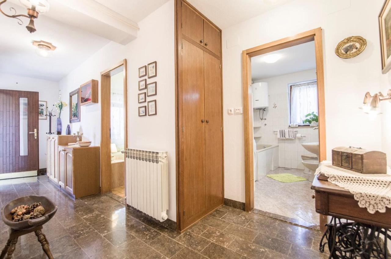 Holiday Home Villa Spilla Selca  Exterior photo
