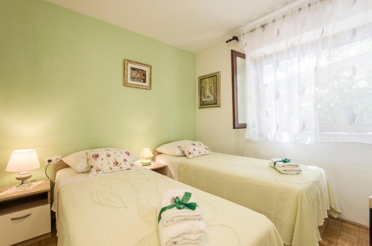 Holiday Home Villa Spilla Selca  Exterior photo